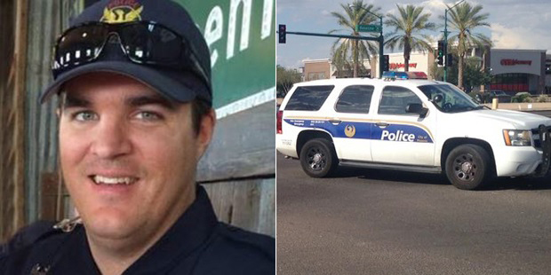 Phoenix police officer David Glasser (left) was killed in a shootout with a suspect on Wednesday. (...