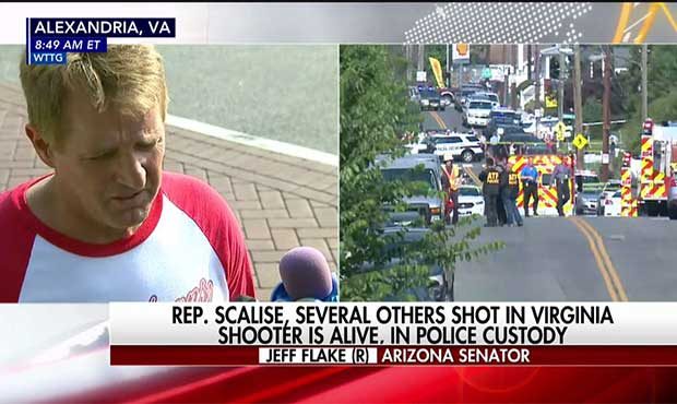Arizona Sen. Jeff Flake helps wounded colleague after shooting