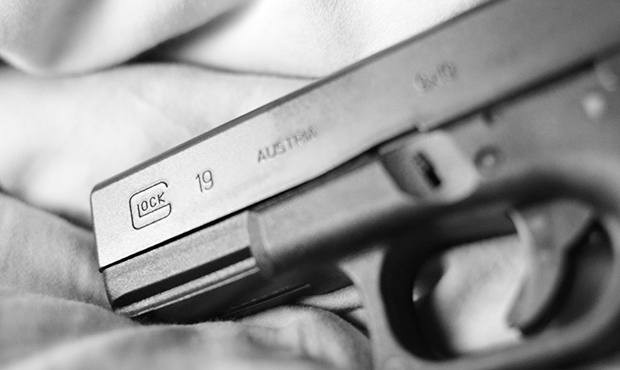 Glock 19 handgun (Flickr/Mitchell Askelson)...