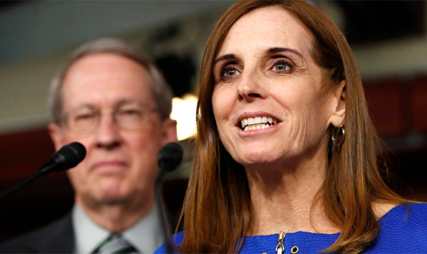 McSally meets with Trump over MS-13 gang, border security issues