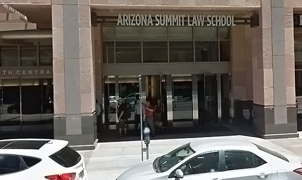 Downtown Phoenix law school on probation cancels fall classes