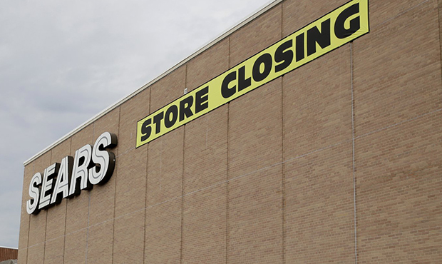 Sears files for bankruptcy, will close 3 stores in Phoenix area, 142 across US