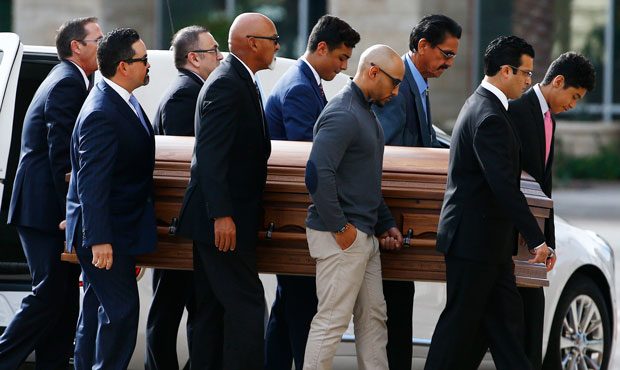 Mourners say goodbye to Ed Pastor at bipartisan funeral service