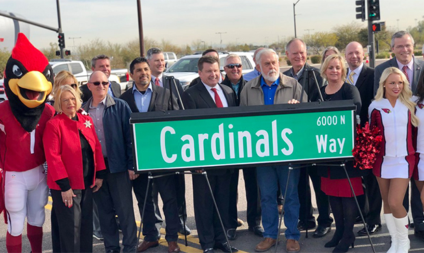 Glendale unveils road renamed after Arizona Cardinals