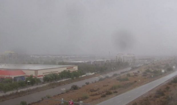 Monsoon storm brings heavy rain into Phoenix area during rush hour