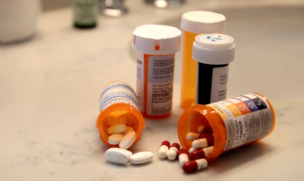 Tempe high schools helping families discard unused prescription drugs