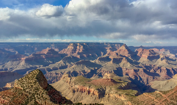 US House OKs bill to ban new mining claims around Grand Canyon - KTAR.com