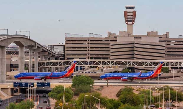 3 airlines ground aircraft at Phoenix Sky Harbor ahead of holiday season