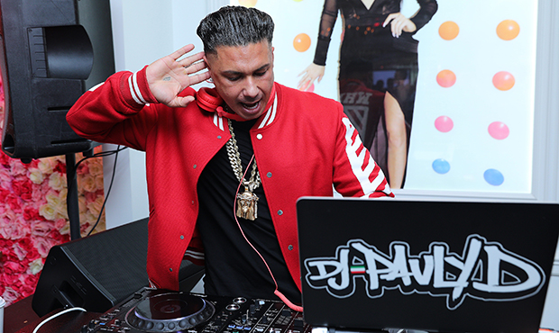 Pauly D of 'Jersey Shore' to DJ at New Year's Eve party in Glendale