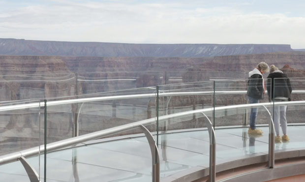Grand Canyon Skywalk celebrates after welcoming 10 millionth visitor