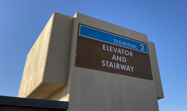 Valley travelers reminisce as Sky Harbor Terminal 2 closes doors