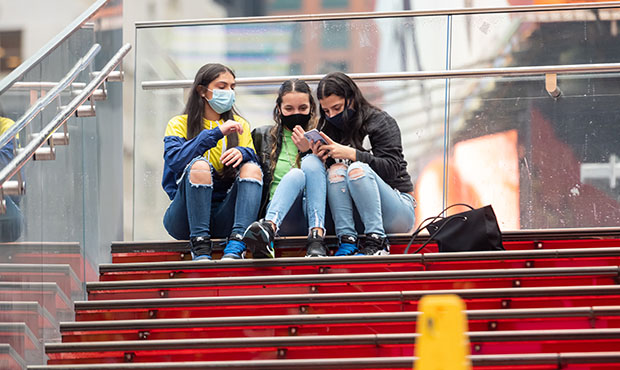 ASU study reveals Arizona teens less likely to wear masks around friends