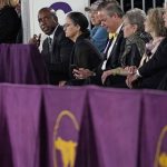 
              Former Major League Baseball player Barry Bonds sits in the viewing stands during judging of the terrier group at the Westminster Kennel Club dog show, Sunday, June 13, 2021, in Tarrytown, N.Y. (AP Photo/Kathy Willens)
            