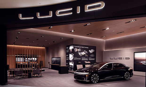 Electric vehicle manufacturer opens studio in Scottsdale Fashion Square