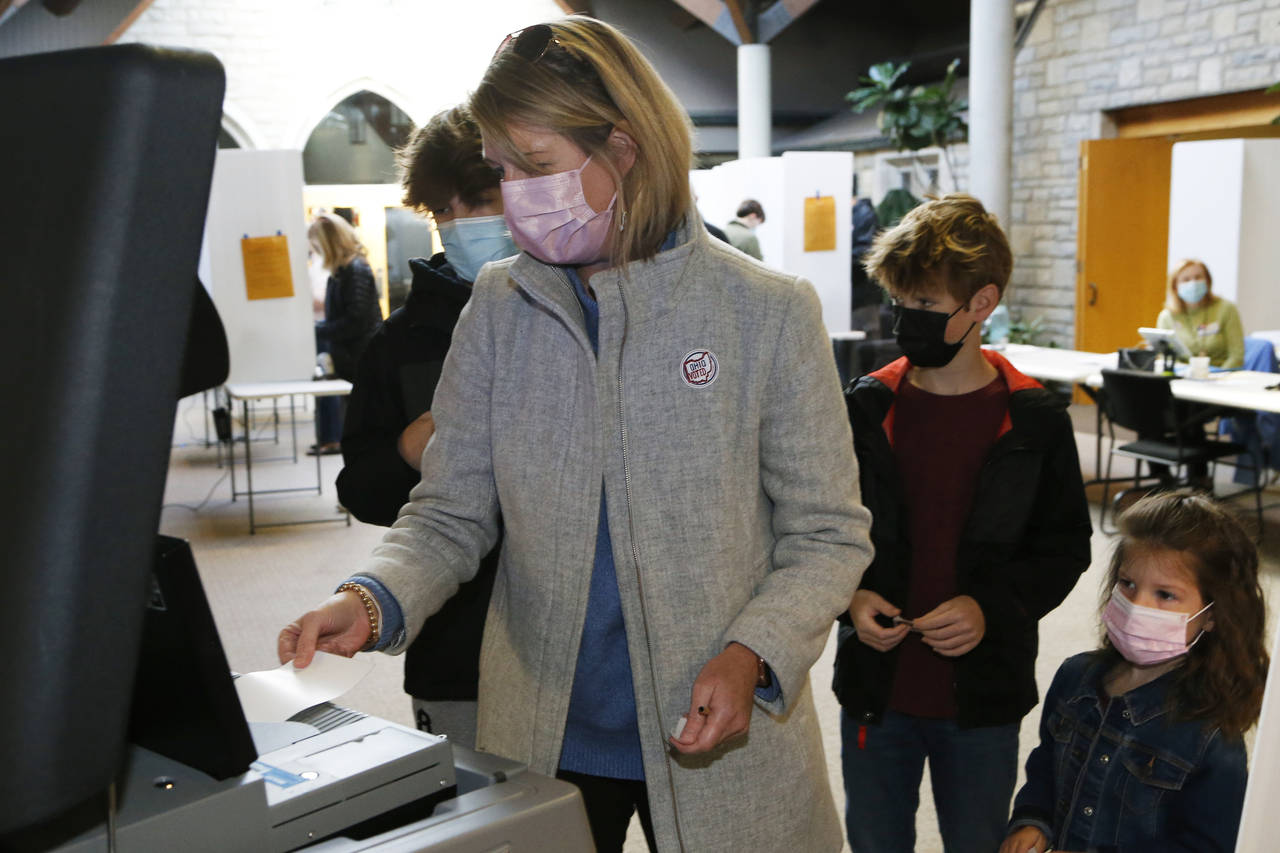 Allison Russo, Democratic candidate for 15th Congressional District, casts her ballot Tuesday, Nov....