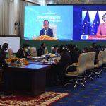 
              In this photo provided by An Khoun Sam Aun/Ministry of Information of Cambodia, Cambodian Prime Minister Hun Sen, upper left, Ursula von der Leyen, Upper right, President of the European Commission, as the Regional Coordinator for European Group, are seen on the screen during an online opening session of the Asia-Europe Meeting (ASEM) in Phnom Penh, Cambodia, Thursday, Nov. 25, 2021. Hun Sen on Thursday welcomed leaders of Asian and European nations to the 13th biennial Asia-Europe Meeting, held virtually and postponed from last year due to the coronavirus pandemic. (An Khoun Sam Aun/Ministry of Information of Cambodia via AP)
            