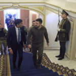 
              In this photo provided by the Ukrainian Presidential Press Office, Ukrainian President Volodymyr Zelenskyy, right, walks with British Prime Minister Rishi Sunak during their meeting in Kyiv, Ukraine, Saturday, Nov. 19, 2022. (Ukrainian Presidential Press Office via AP)
            