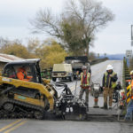 
              Workers repair damage caused by an earthquake to the Fernbridge in Ferndale, Calif., Wednesday, Dec. 21, 2022. (AP Photo/Godofredo A. Vásquez)
            