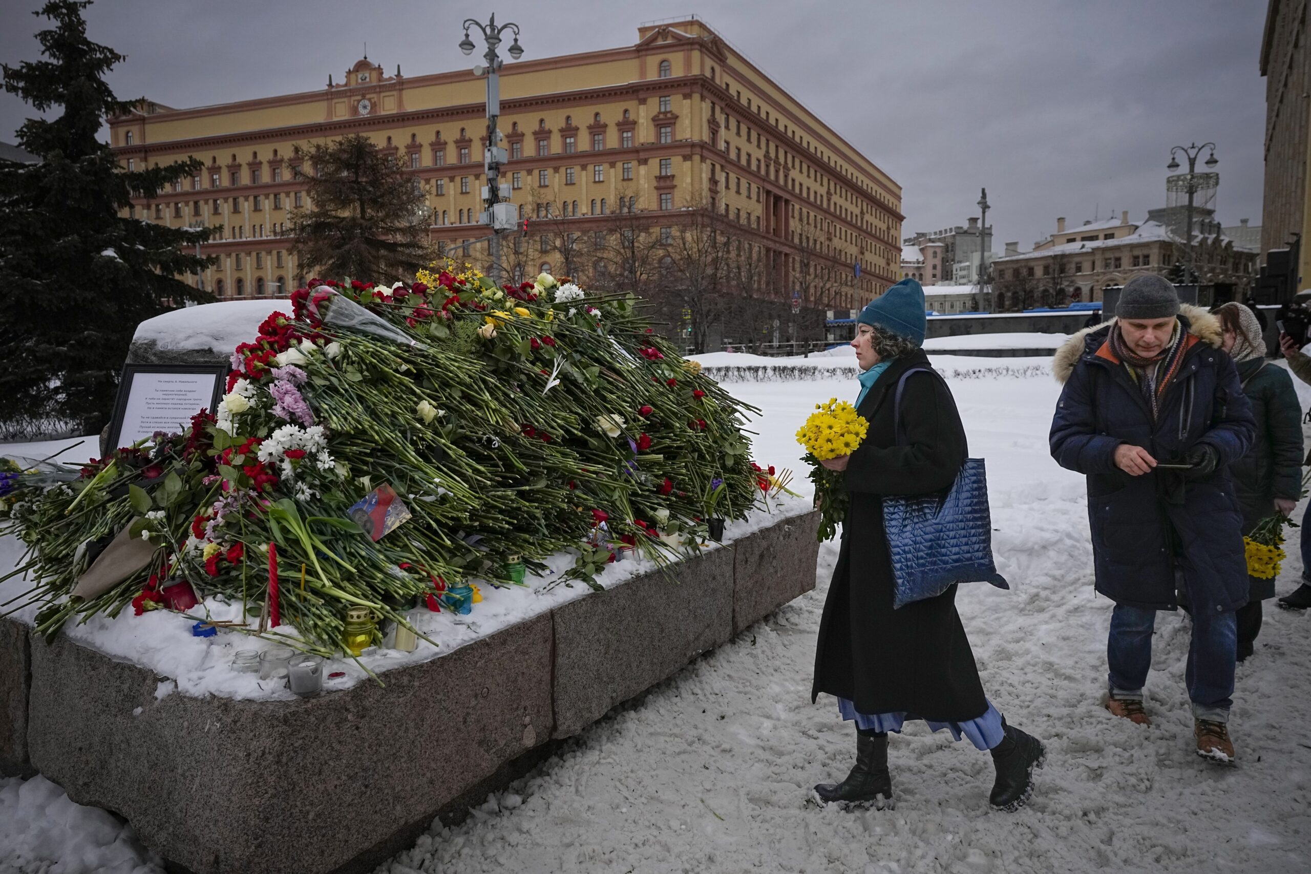 Over 400 detained in Russia as country mourns the death of Alexei Navalny,  Putin's fiercest foe