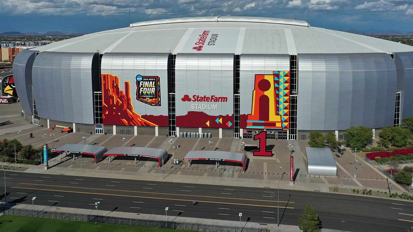 Final Four traffic is expected to be heavy around State Farm Stadium in Glendale, Arizona, with gam...