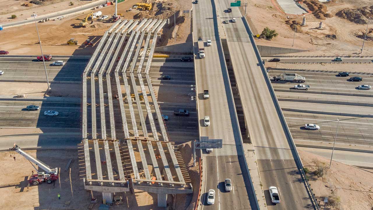 Drivers should watch for multiple freeway closures in metro Phoenix this weekend