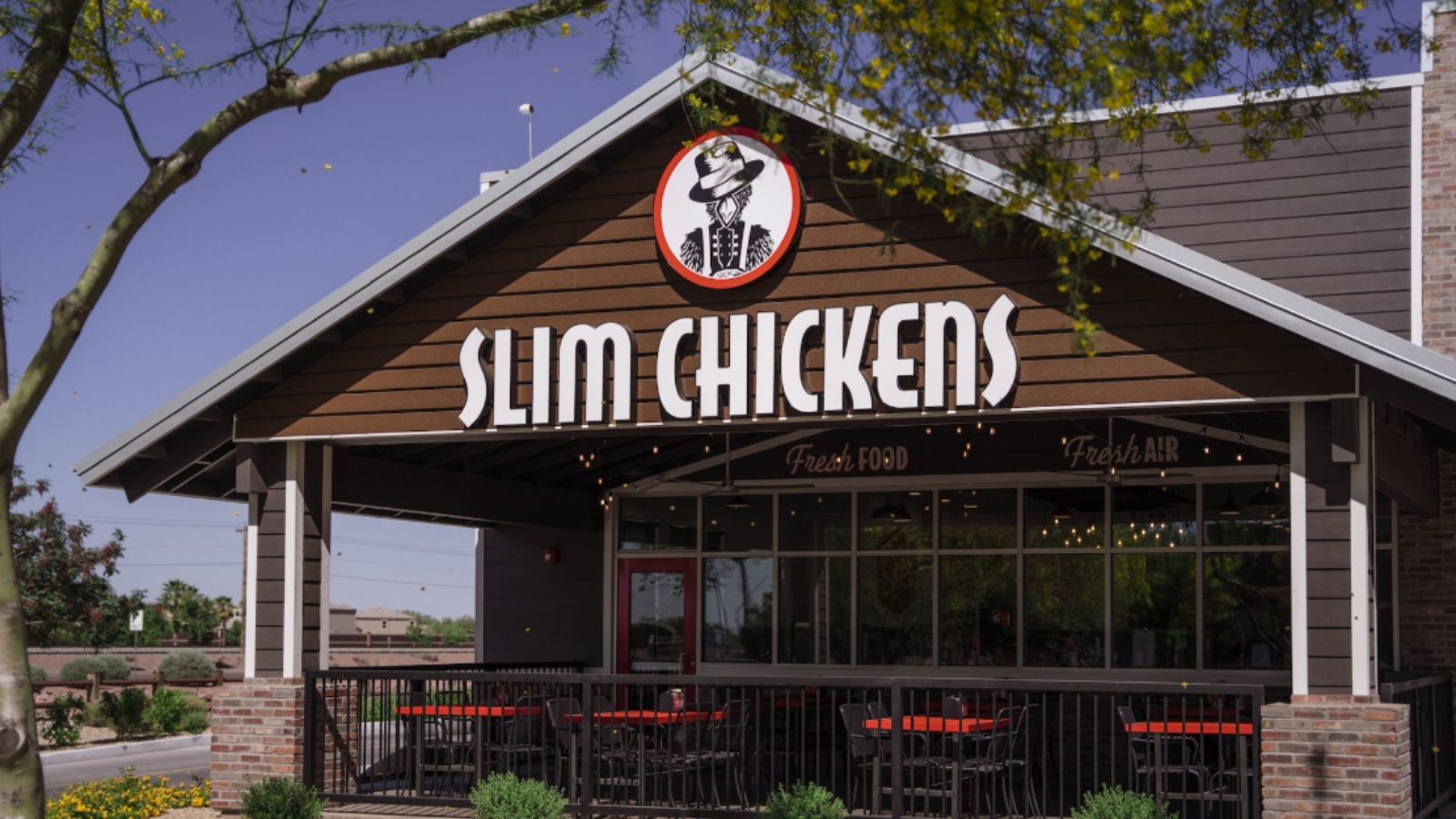 Slim Chickens franchise hiring for 3 new restaurants in Arizona...