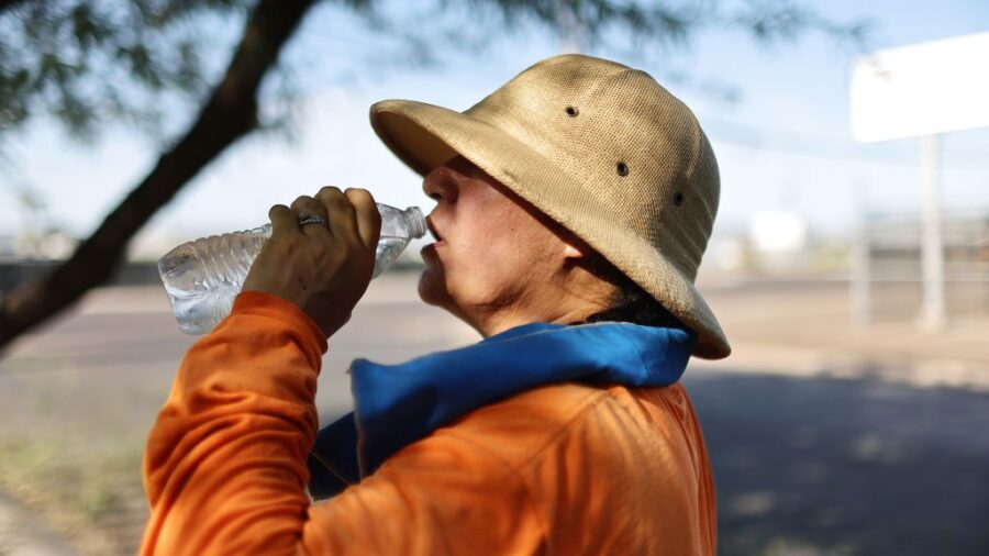 Phoenix saw a daily heat record broken on Friday, measured at 118 degrees. (Photo by Mario Toma/Get...