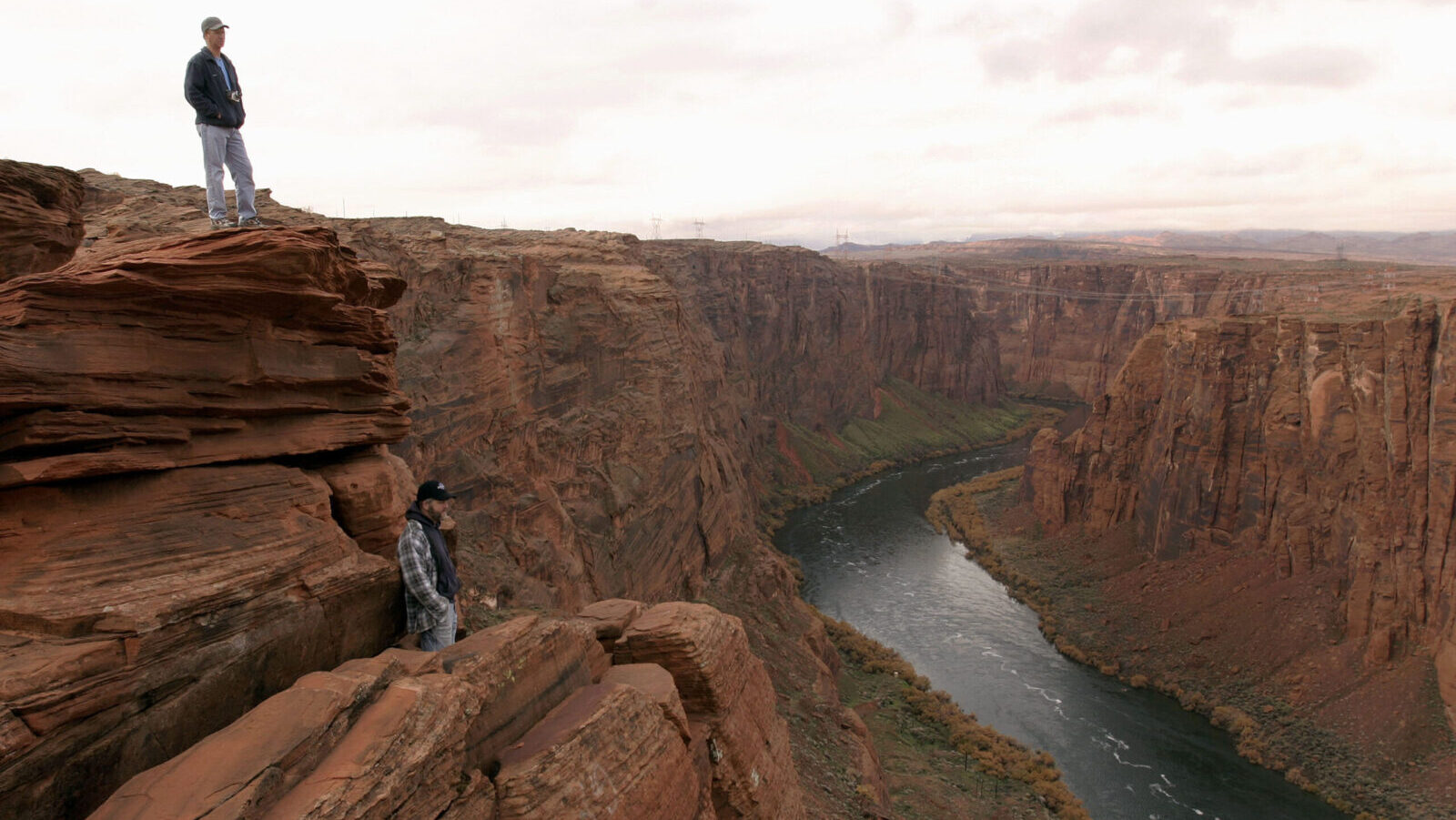 Tourist-favorite arch collapses in Glen Canyon National Recreation Area