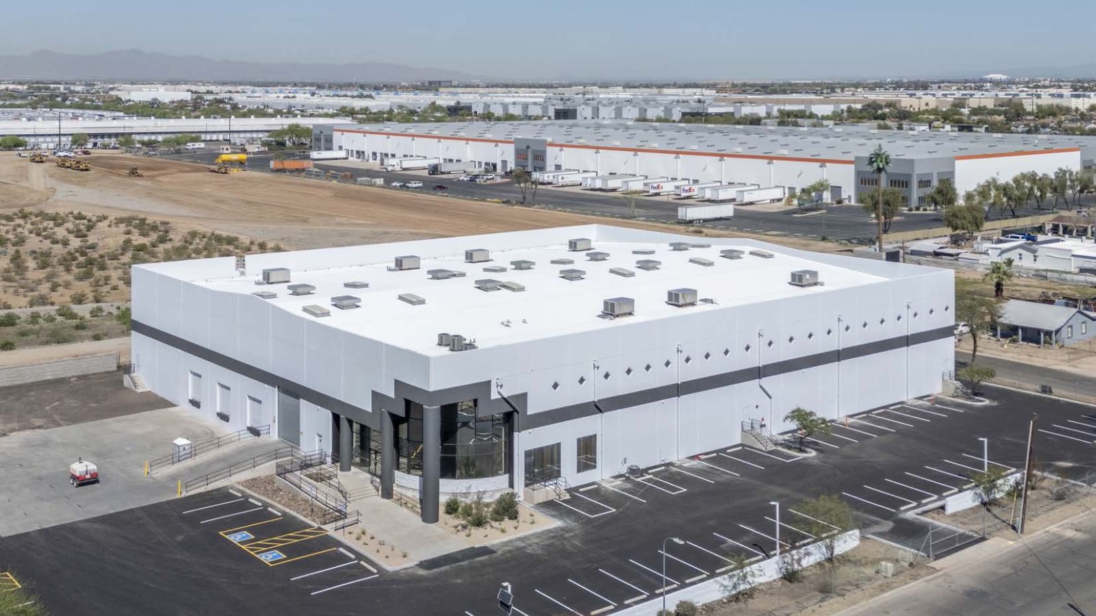 Rectangle Investment Management buys Phoenix industrial building...