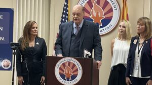 Tom Horne blames ESA reimbursement backlog on staffing, Legislature, attorney general