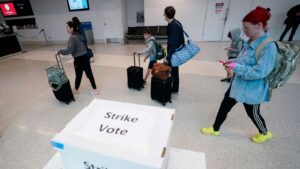 Could East Coast airport strike impact Thanksgiving travel at Phoenix Sky Harbor?