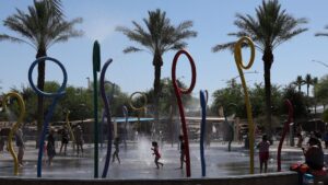 Winter warm-up: Phoenix breaks 84-year-old daily heat record on Tuesday