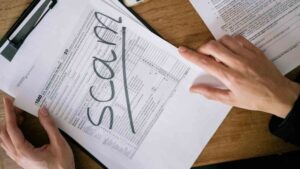 Arizona tax preparer gets 30 months in prison for filing false tax returns