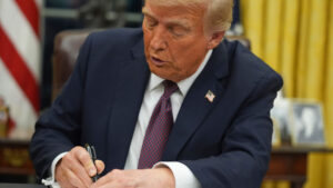 Judge in Arizona's multistate lawsuit temporarily blocks Trump's birthright citizenship order