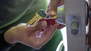 Record number of evictions filed in Maricopa County in 2024