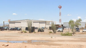 2 people killed in plane crash at southern Arizona airport