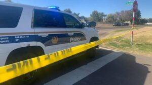 Suspect outstanding after shooting in west Phoenix leaves 1 dead
