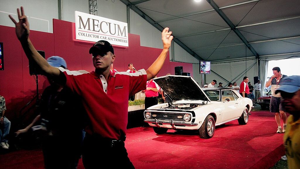 Mecum Auctions, Glendale, State Farm Stadium, Cars...