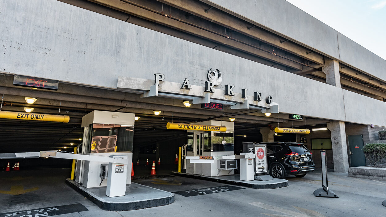 The city of Phoenix announced they have launched a new app that will help drivers find downtown par...
