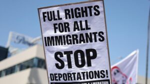 Arizona immigration attorney reacts to receiving deportation notice from US government