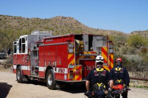 1 person dead, 4 others rescued in hiking incident near Gold Canyon