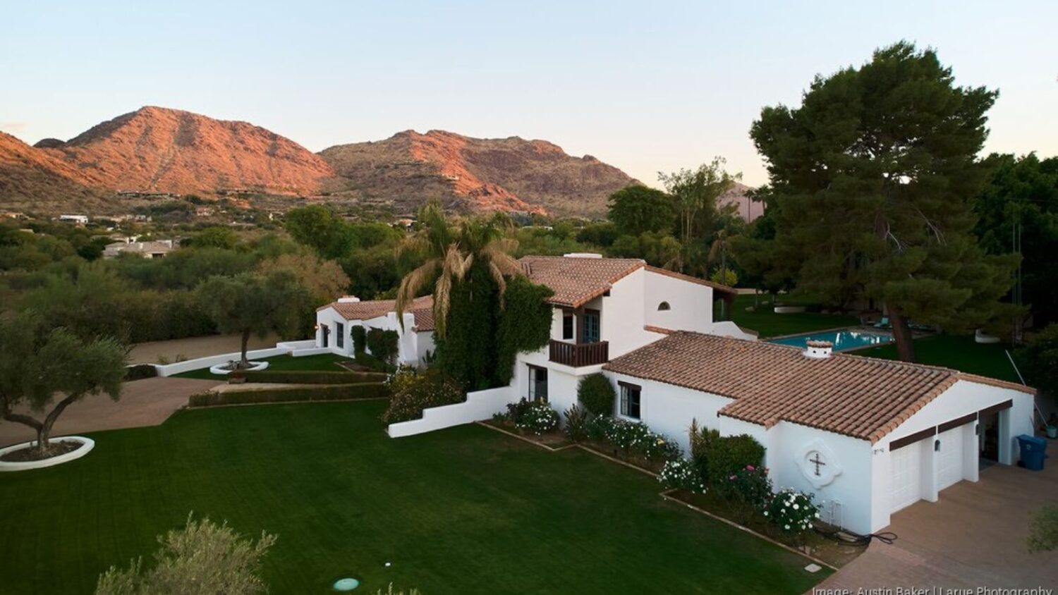 Paradise Valley compound razing...