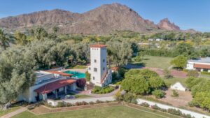 Former Arizona Coyotes owner scores huge windfall in sale of Paradise Valley mansion