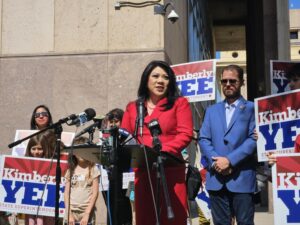 Arizona Treasurer Kimberly Yee sets sights on education office held by Tom Horne