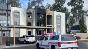 2 people, including a child, hospitalized after escaping from Phoenix apartment fire