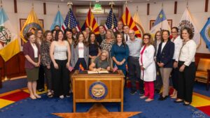 Advisory committee to research, expand access to postpartum mental health resources in Arizona