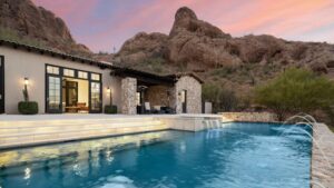 Paradise Valley estate at the base of Camelback Mountain sells for $1M above asking price in 2 days