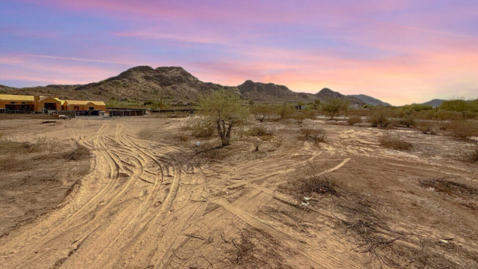 A 1.5 acre lot in a new-build Paradise Valley community recently sold for its asking of price of $5...