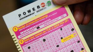 2 Valley residents win $50K after buying Powerball tickets in Gilbert, Surprise