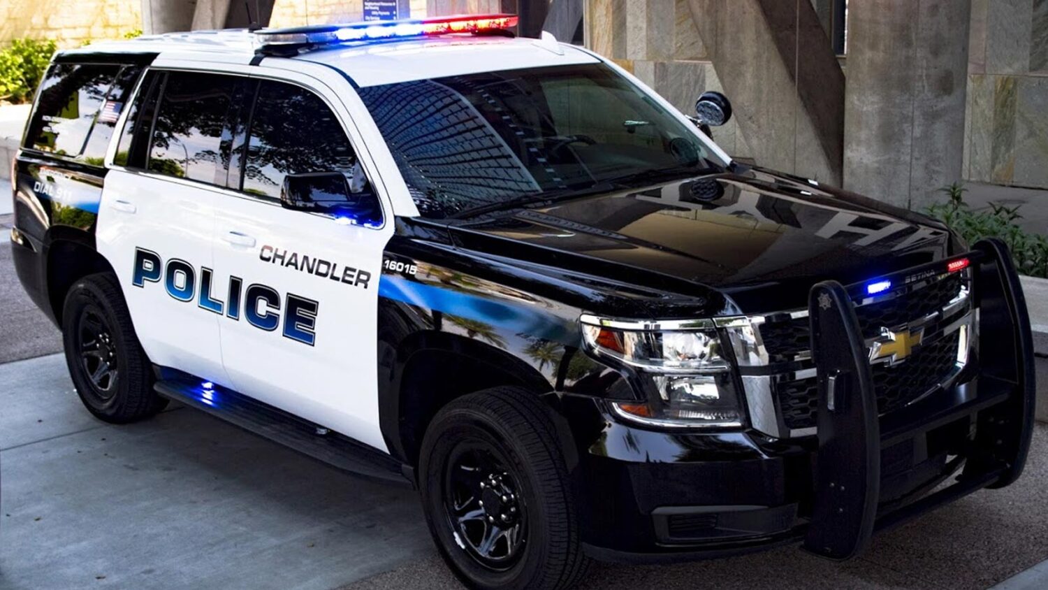 Police shot and killed an armed suspect at a Chandler intersection on Thursday morning....
